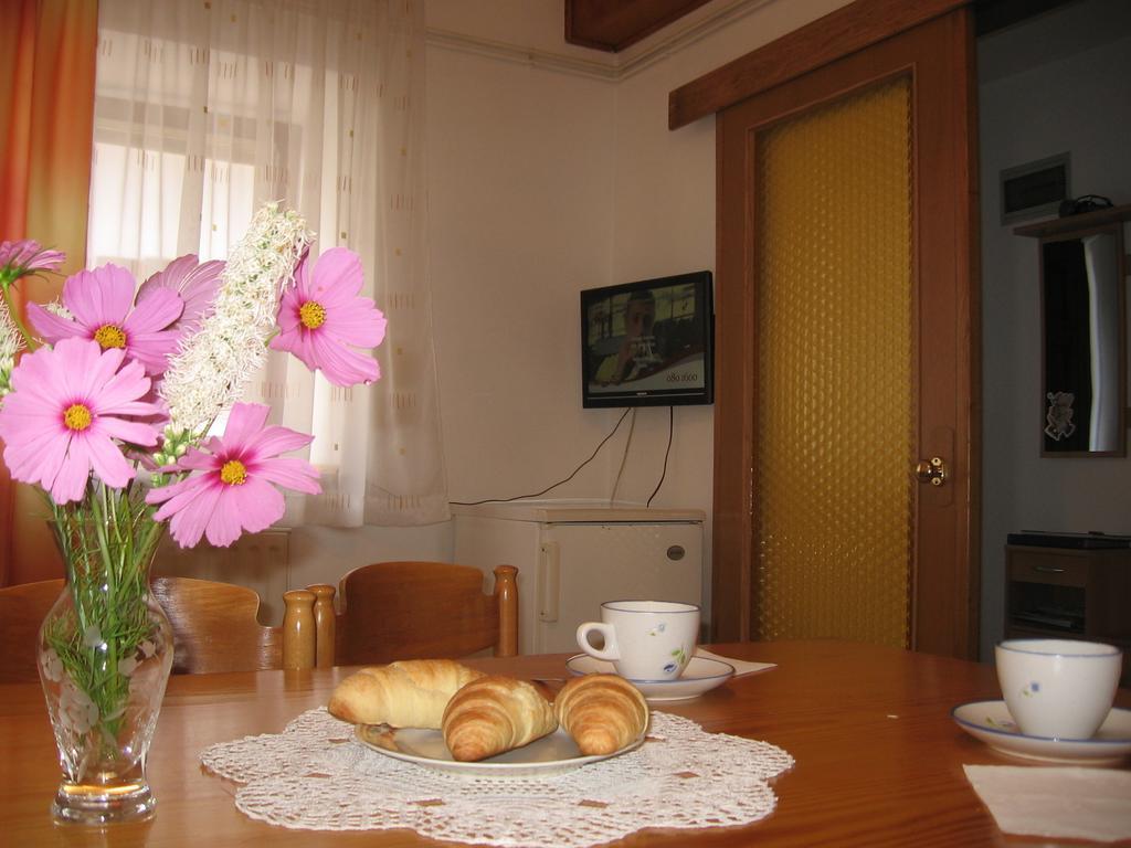 Country House Fon Kobarid Camera foto